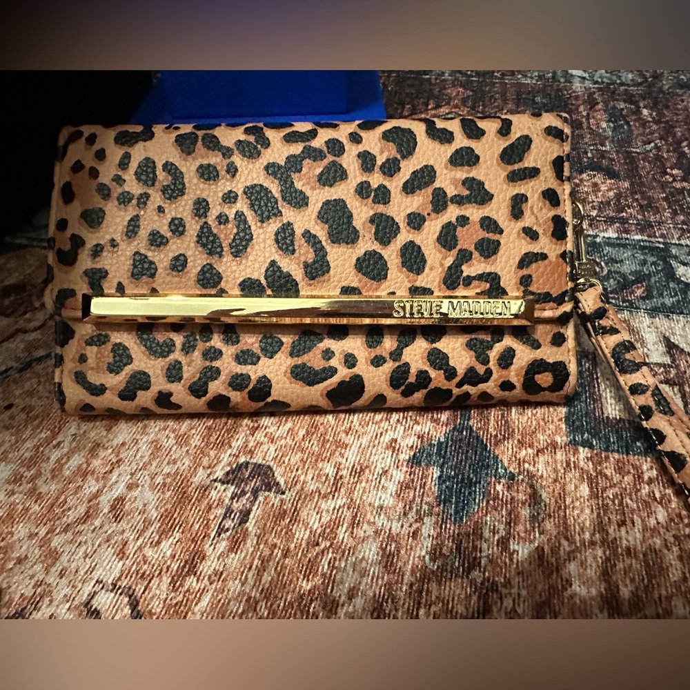NWOT Steve Madden Leopard and Gold Trifold Wallet